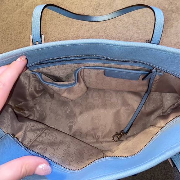 Michael Kors Handbag - Picture 3 of 3